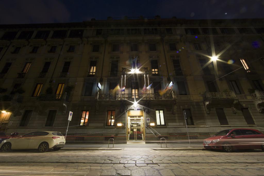 Ariosto Hotel Milano Exteriör bild